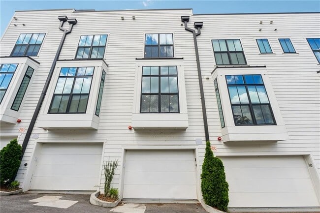 Building Photo - 75 Boulevard NE