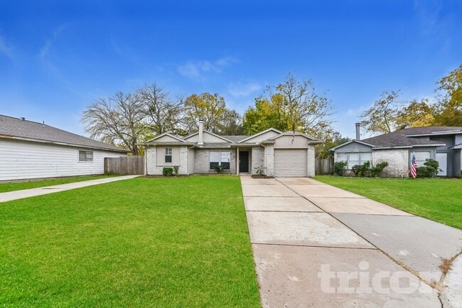 Building Photo - 7814 Eastern Bluebird Dr