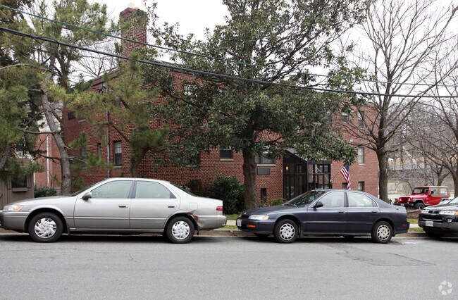 Scott St. Apartments