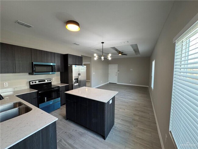 3216 S Mia Ln Unit 4