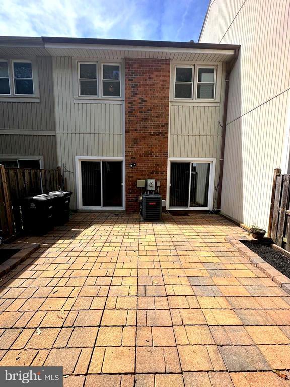 Photo - 6300 Bentham Ct