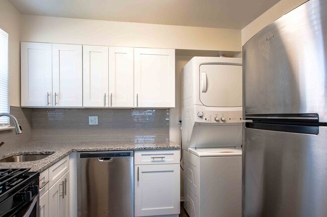 Photo - Camp Hill Plaza Apartment Homes