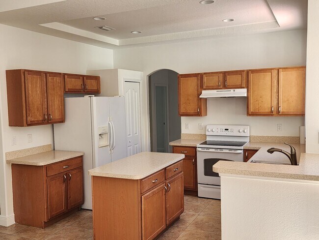 Photo - 2048 SW Driftwood St