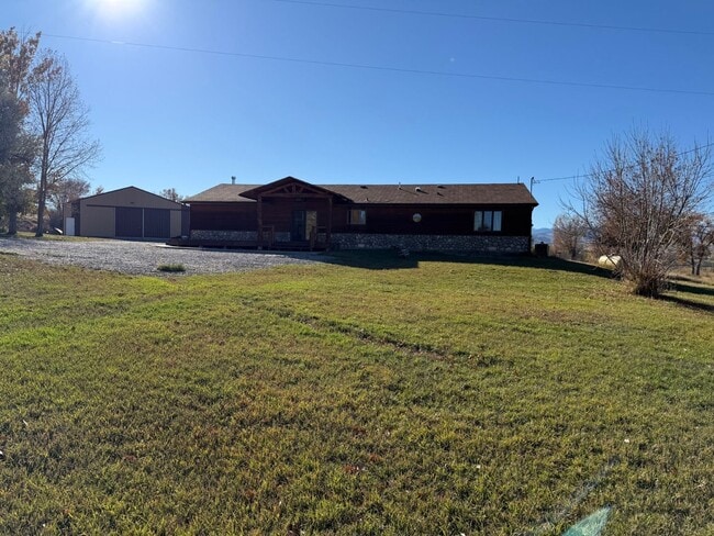 Photo - 3 Bed 2 Bath Large Semi-Rural Modern Beaut...