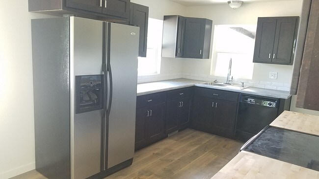 Photo - 4224 W Chicago St