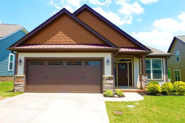 Photo - 153 Bur Oak Dr