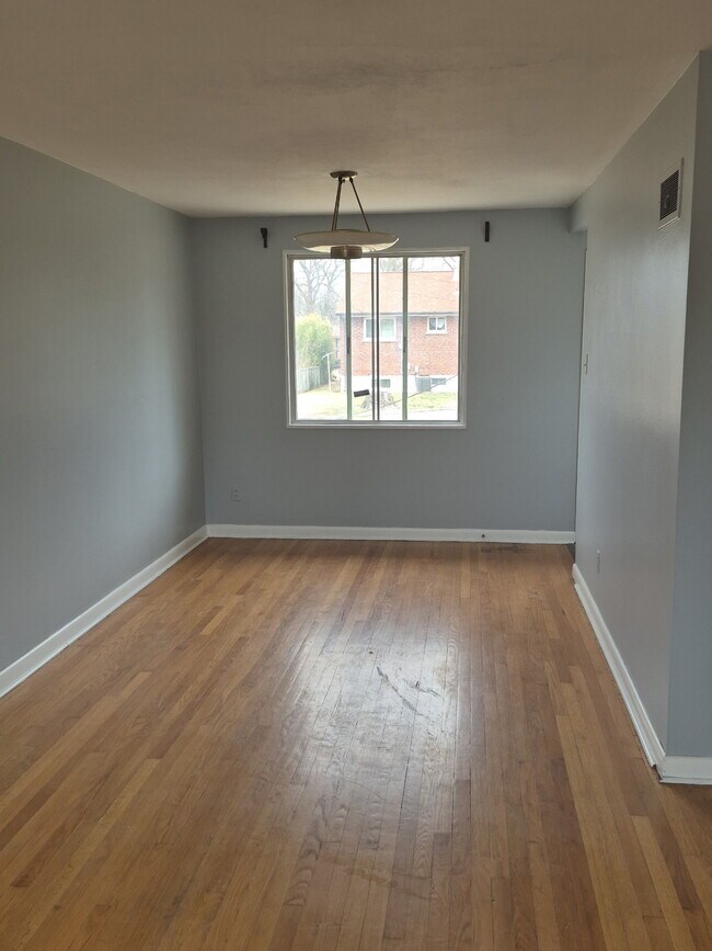 Photo - 9352 Bellefontaine Rd