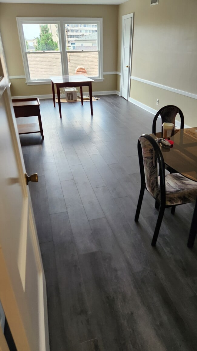Photo - 1283 Devon Ave Unidad 1281 1-2