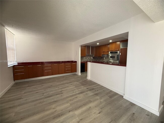 Photo - 20200 W Country Club Dr Unidad PH14
