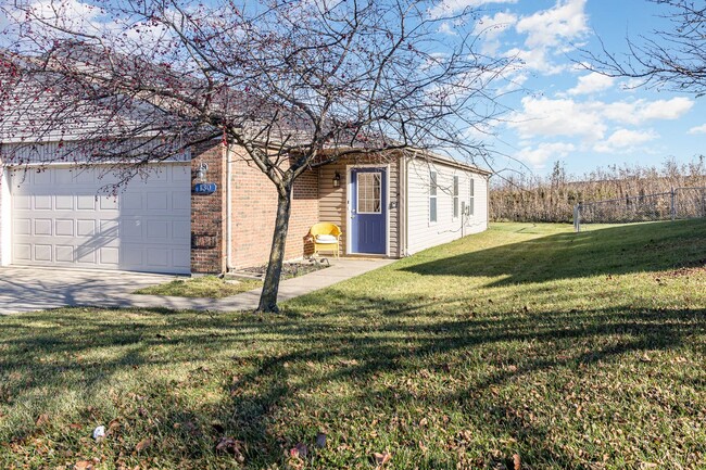 Building Photo - Relaxing home near Interstate