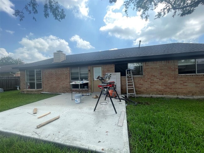 Photo - 1811 Hanbury Ct