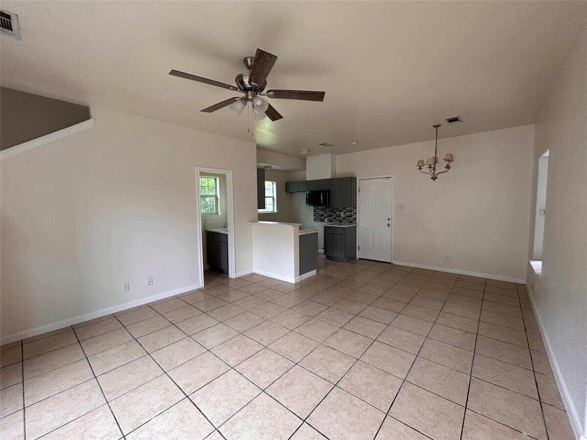 Photo - 6841 Larkstone St Unit B