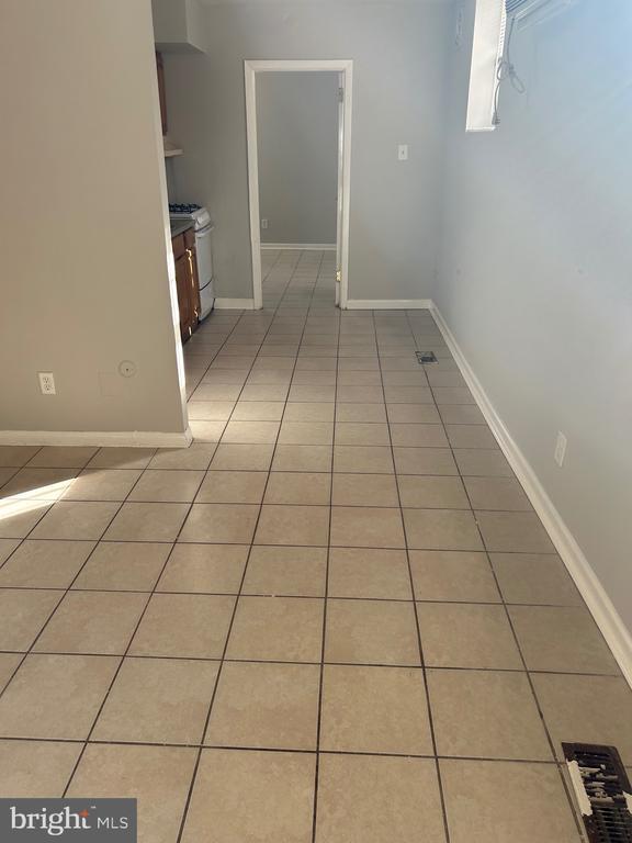 Photo - 5711 Erdrick St Unidad 3