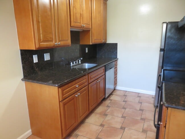 Photo - Hill Garden Apartments