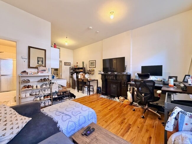Photo - 1035 Washington St Unit 1F