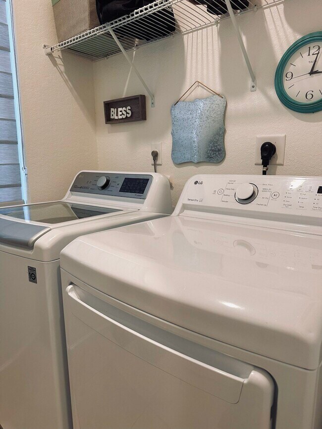 Photo - 2417 SE 10th St