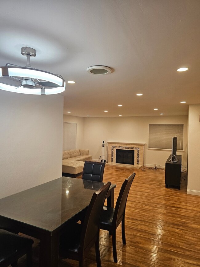 Photo - 419 Curie Dr