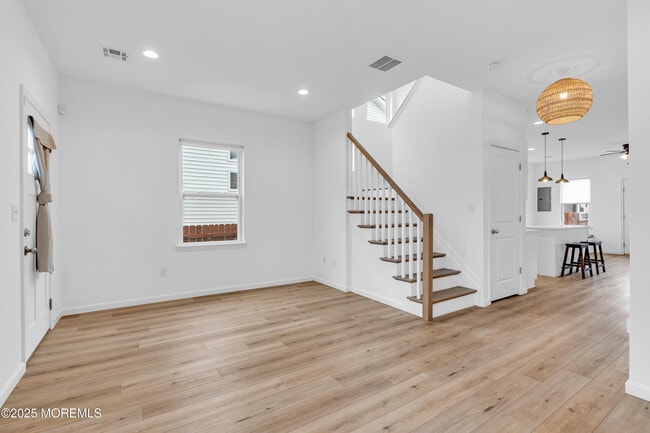 Photo - 1514 Heck Ave