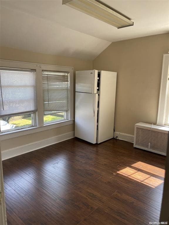Photo - 28 Ellwood St Unit Upper