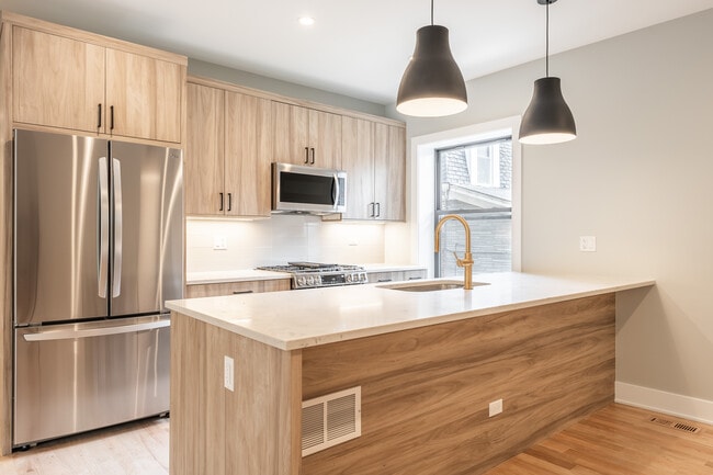 Photo - 2537 N Campbell Ave Unit 2