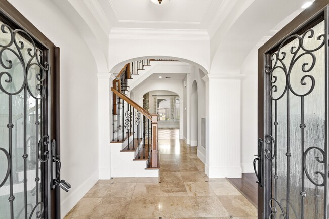 Photo - 5637 Overbrook Ln