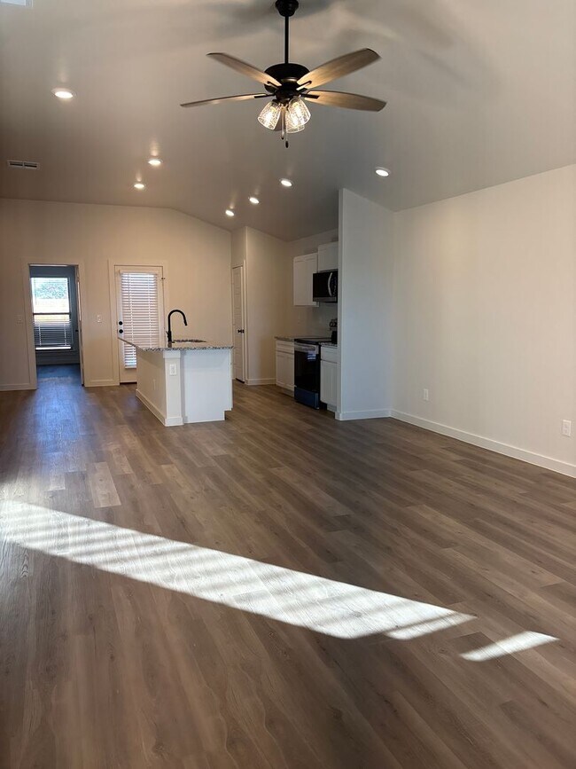 Photo - 2513 Is THE ONE for me!