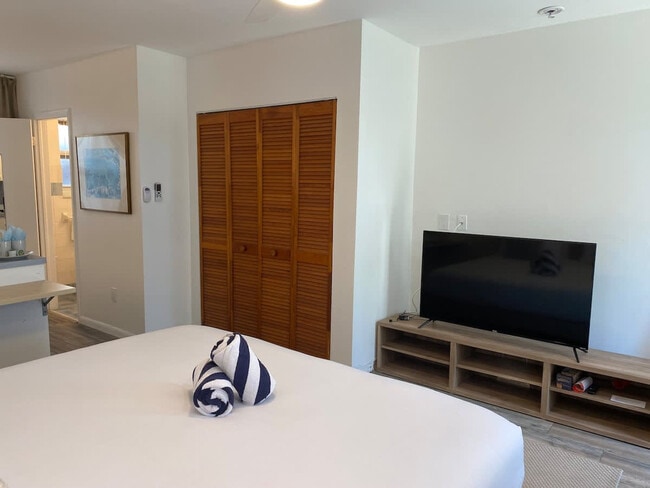 Photo - 810 S Surf Rd Unit ID1312660P