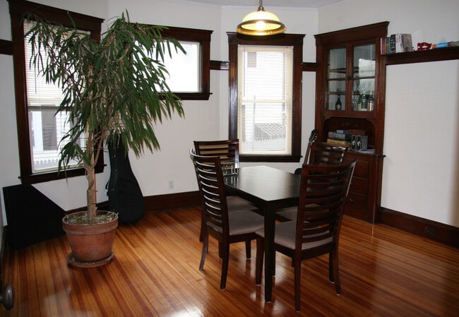 Photo - 54 Hobson St Unit #1