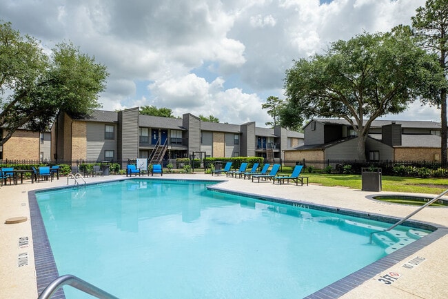 Regency Park apartments — community photo