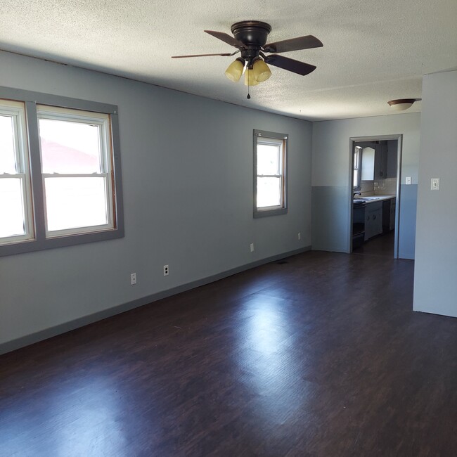 Photo - 525 Patton St