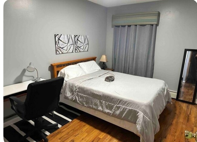 Photo - 315 E Mt Eden Ave Unit Apt 1