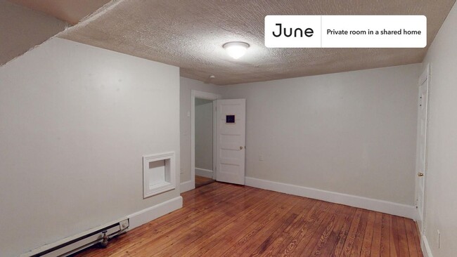 Photo - Room in Shared 6 bed/2 bath home Unit F