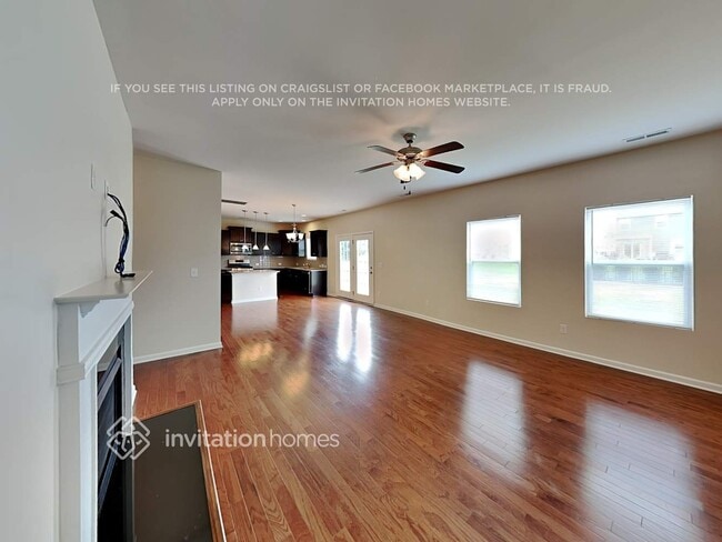 Photo - 184 Glastonbury Dr