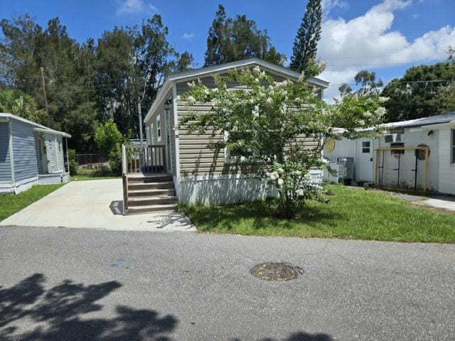 Photo - 12300 Seminole Blvd