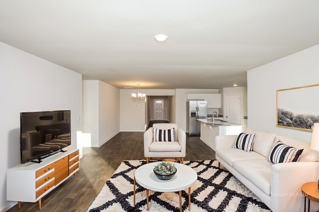 Photo - 1217 Lakeshore Dr