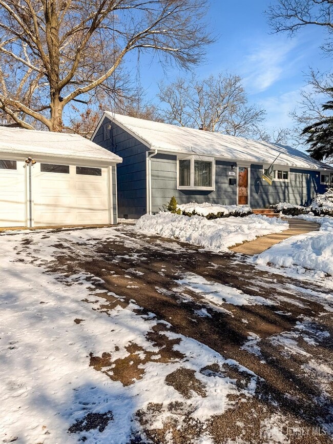 Photo - 100 New York Ave