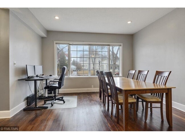 Photo - 1522 Minnehaha Ave W