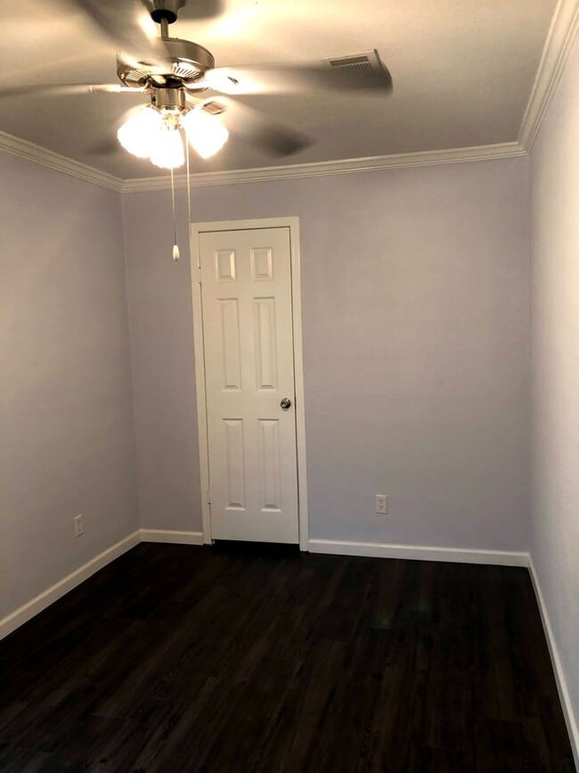 Photo - Room For Rent Unidad 146 Varsity Rm A