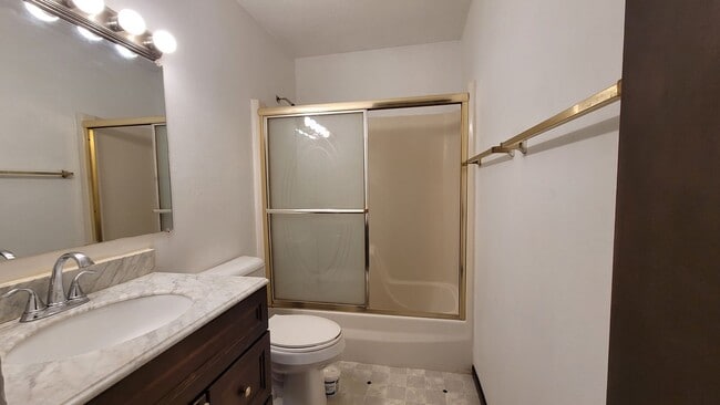 Photo - 4 bedroom 2 bath home in great SW location!