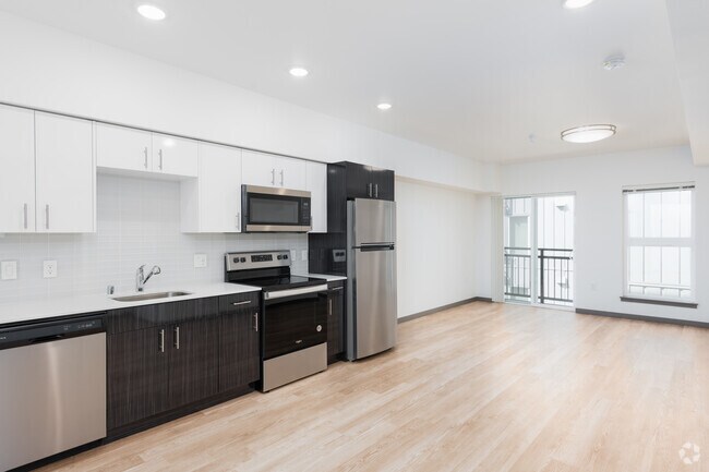 Studio + Den, 1BA - 520SF - Sixth & Alder