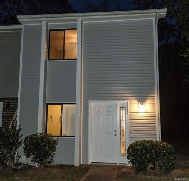 Building Photo - 131 Candlebrook Dr Unit 1 Rental