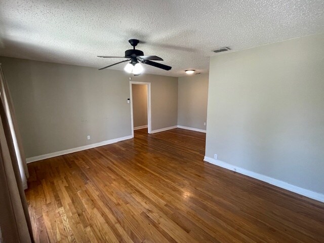 Photo - 3013 31st St