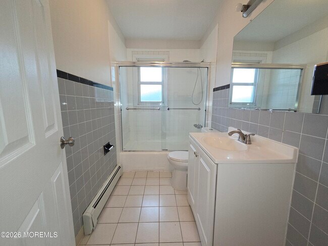 Photo - 1 George St Unit 2