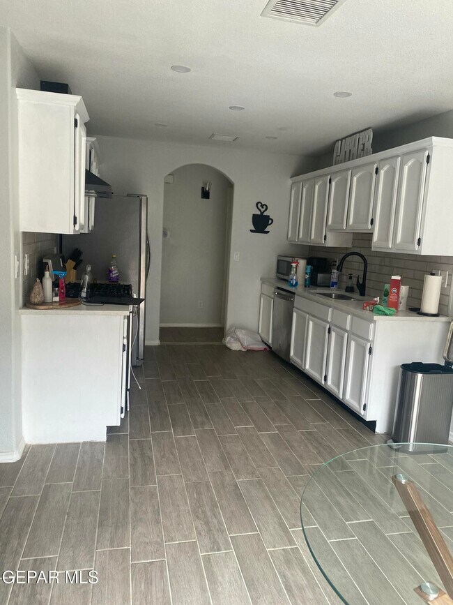 Photo - 3280 Mike Godwin Dr