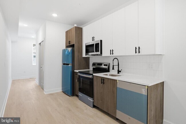 Building Photo - 3974 Reno St Unit 1