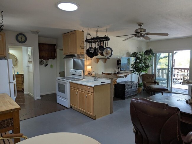 Photo - 4827 Mustang Cir