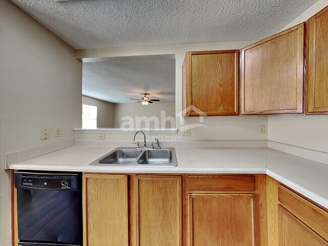 Photo - 6725 W Philadelphia Dr