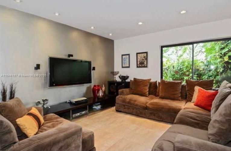 Photo - 2991 Lakewood Ln