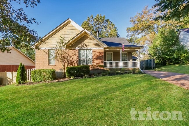 Building Photo - 1608 Robards Way