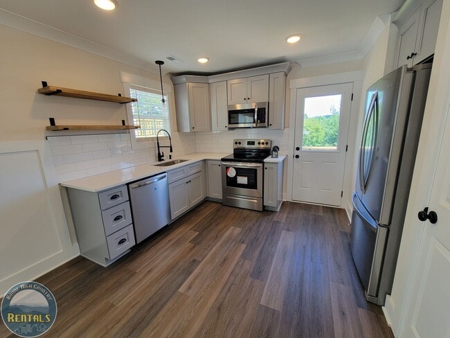 Hampton Estates Townhomes